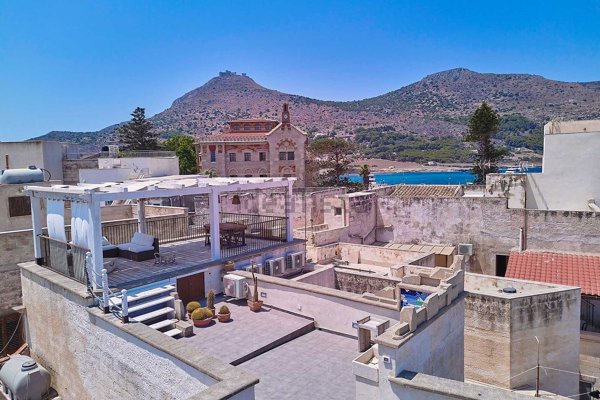 casa indipendente in vendita a Favignana