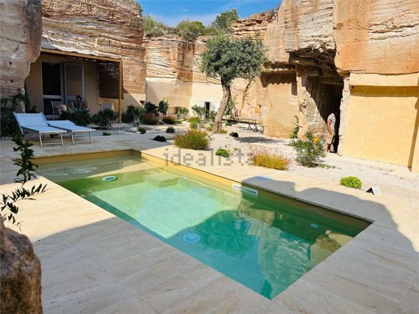 casa indipendente in vendita a Favignana