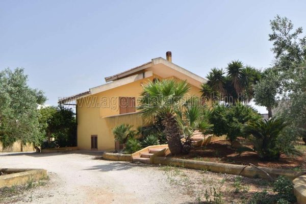 casa indipendente in vendita a Marsala in zona Tabaccaro