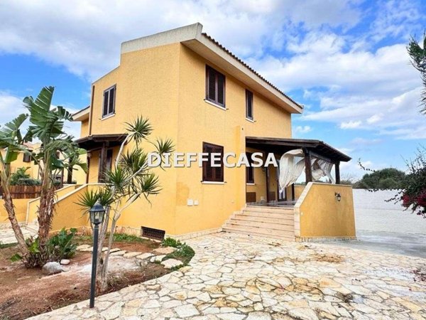 casa indipendente in vendita a Marsala