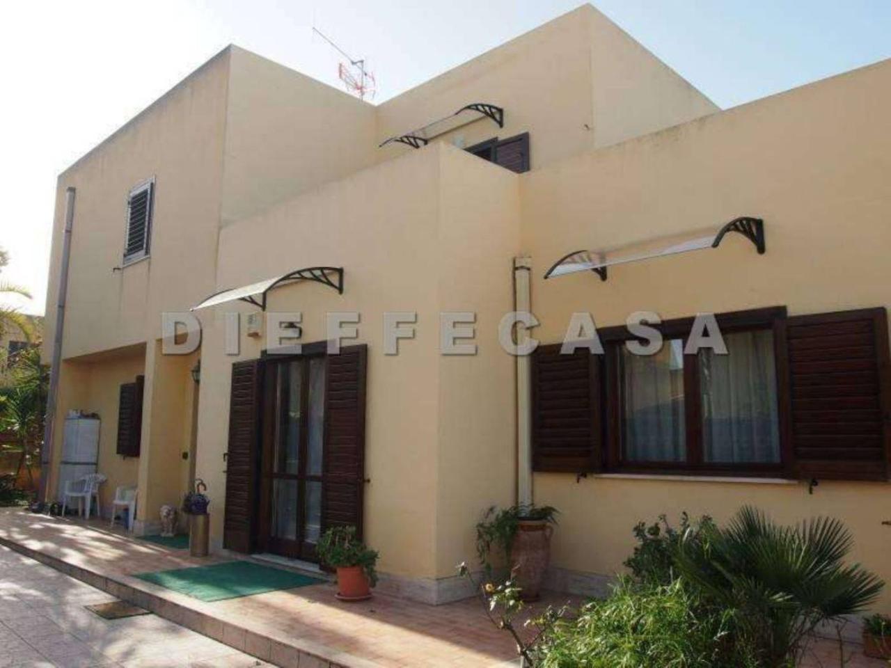 casa indipendente in vendita a Marsala
