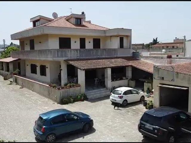casa indipendente in vendita a Marsala