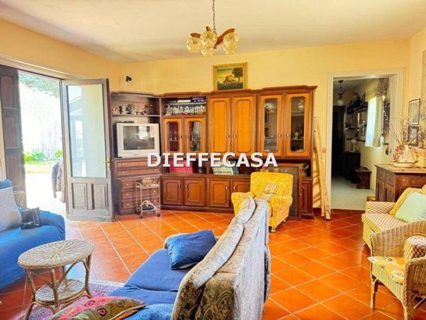 casa indipendente in vendita a Marsala