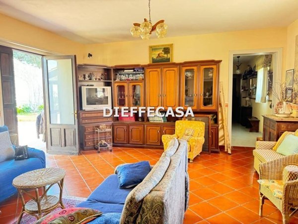 casa indipendente in vendita a Marsala