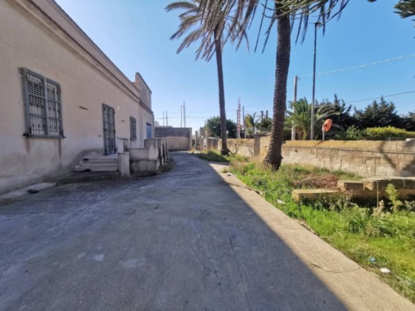 casa indipendente in vendita a Marsala