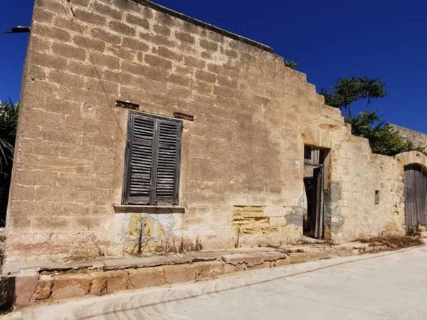 casa indipendente in vendita a Marsala