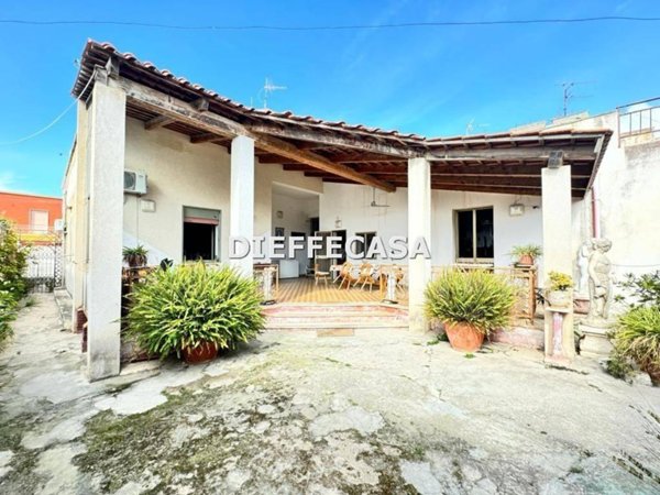 casa indipendente in vendita a Marsala