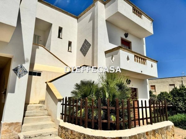 casa indipendente in vendita a Marsala