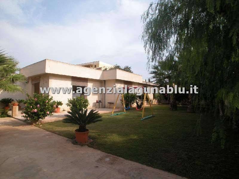 casa indipendente in vendita a Marsala