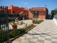 casa indipendente in vendita a Marsala