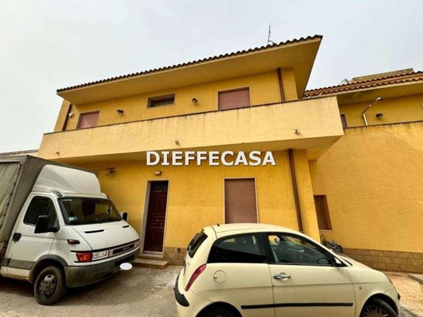 casa indipendente in vendita a Marsala