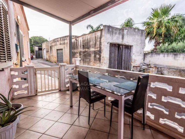casa indipendente in vendita a Marsala