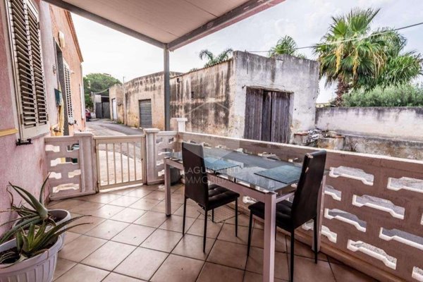 casa indipendente in vendita a Marsala