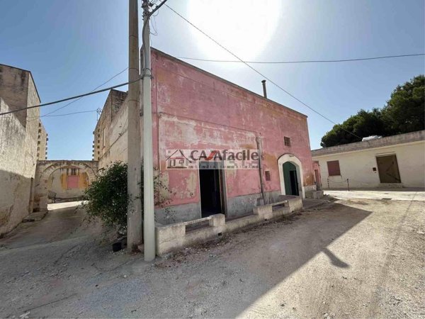 casa indipendente in vendita a Marsala in zona Birgi