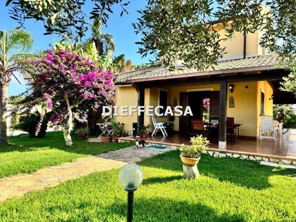 casa indipendente in vendita a Marsala in zona Casabianca