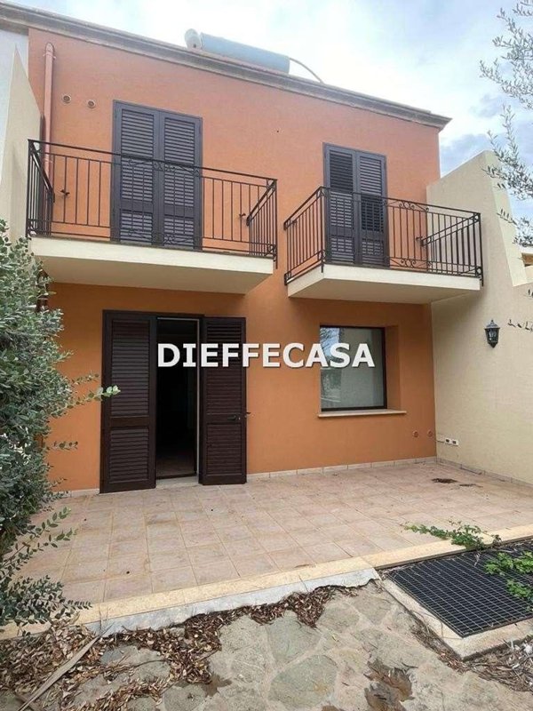 casa indipendente in vendita a Marsala