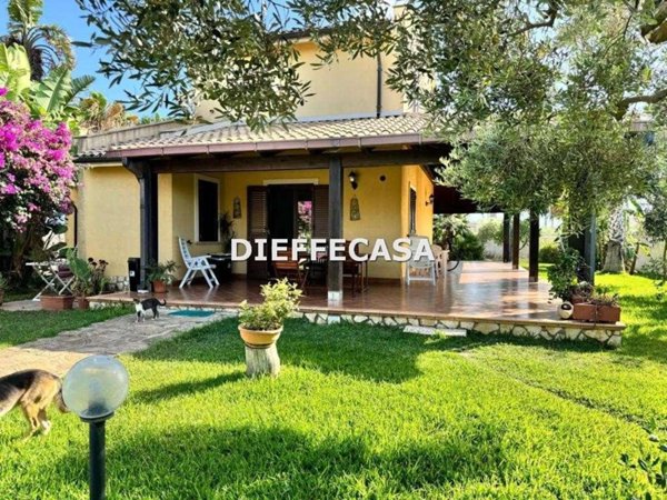 casa indipendente in vendita a Marsala