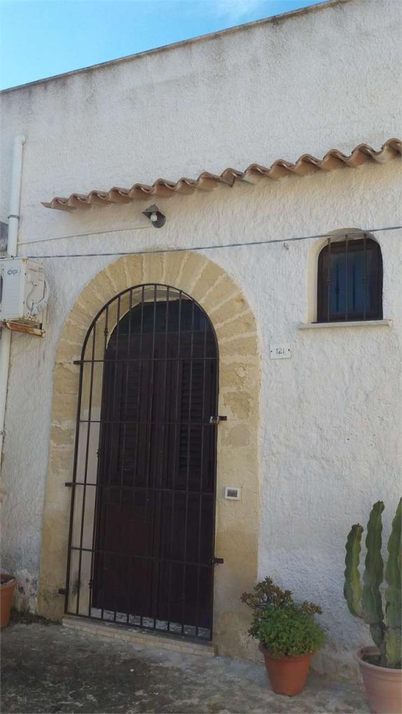 casa indipendente in vendita a Marsala