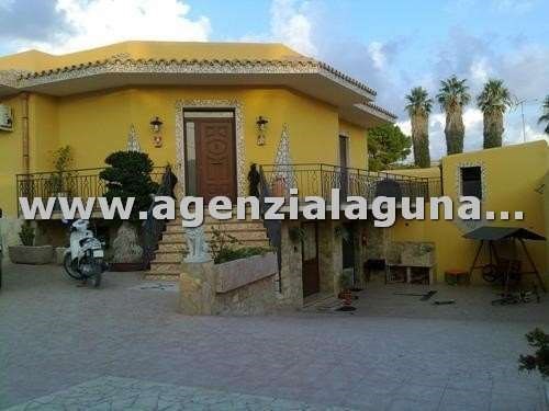 casa indipendente in vendita a Marsala
