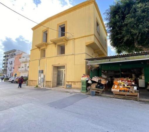 trivano in vendita a Marsala