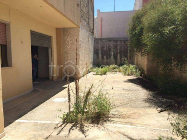 casa indipendente in vendita a Marsala in zona Strasatti