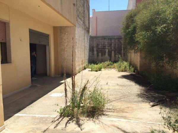 casa indipendente in vendita a Marsala in zona Strasatti