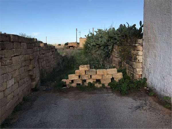 appartamento in vendita a Marsala in zona Strasatti