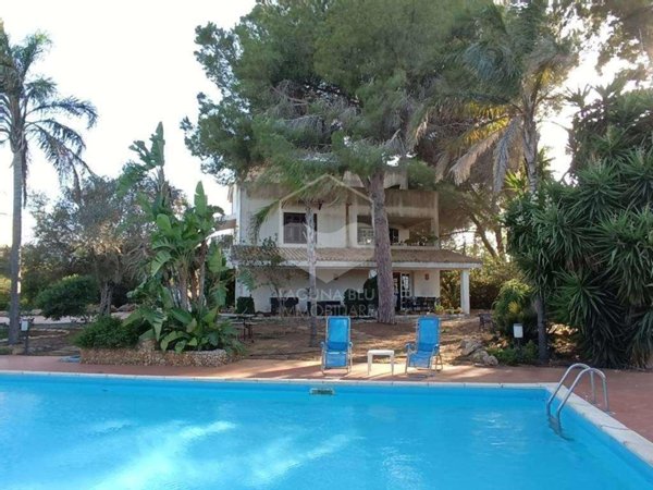 casa indipendente in vendita a Marsala