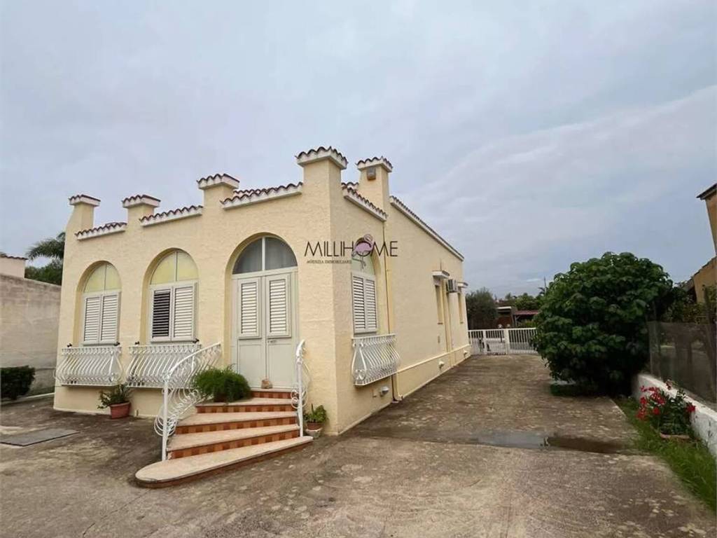 casa indipendente in vendita a Marsala