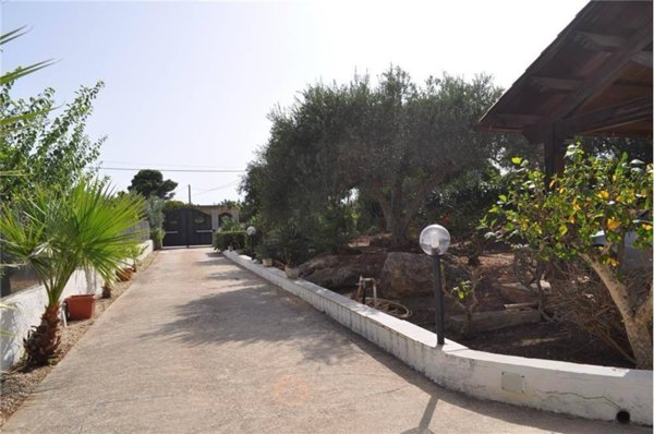 casa indipendente in vendita a Marsala