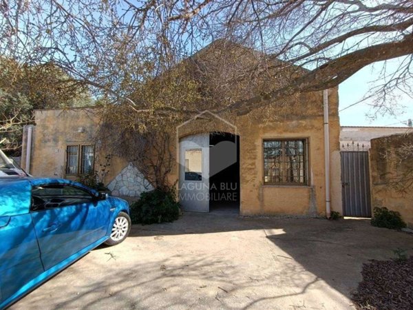 casa indipendente in vendita a Marsala