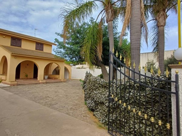 casa indipendente in vendita a Marsala