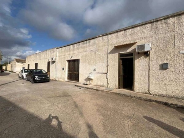 casa indipendente in vendita a Marsala