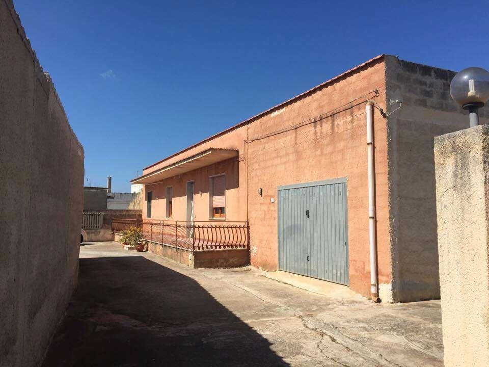 casa indipendente in vendita a Marsala