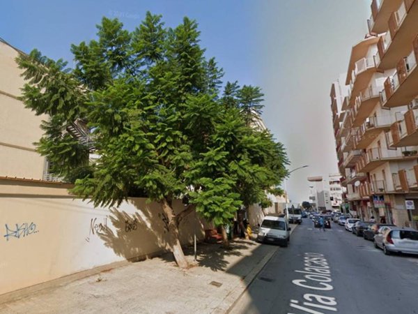 negozio in vendita a Marsala in zona Centro Storico