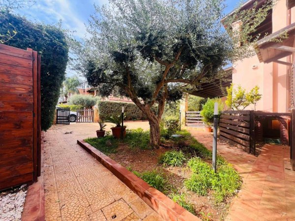casa indipendente in vendita a Marsala