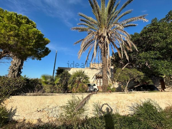 casa indipendente in vendita a Marsala