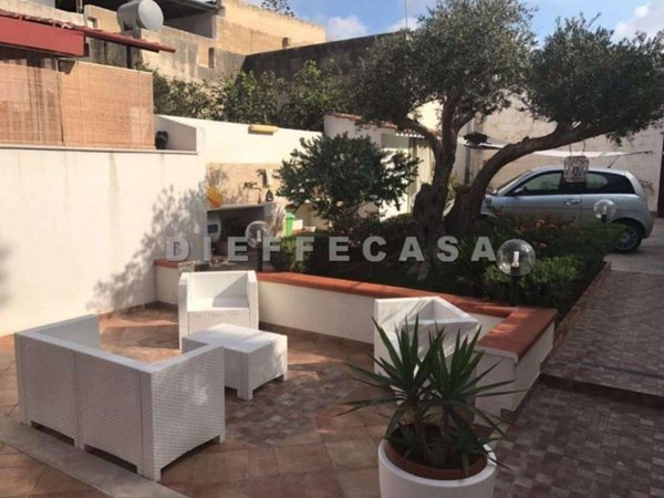 casa indipendente in vendita a Marsala