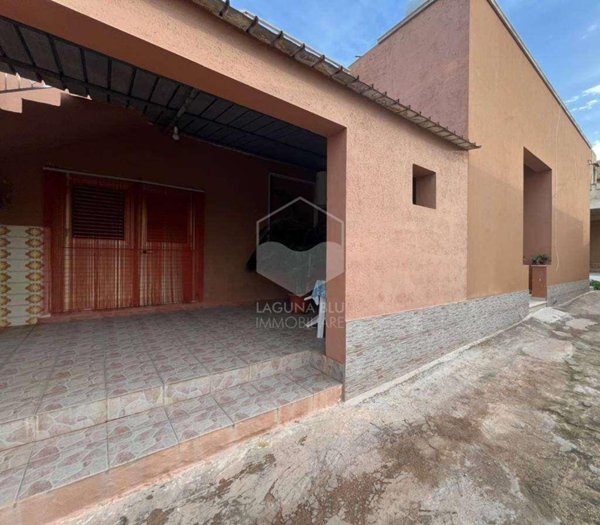 casa indipendente in vendita a Marsala in zona Strasatti