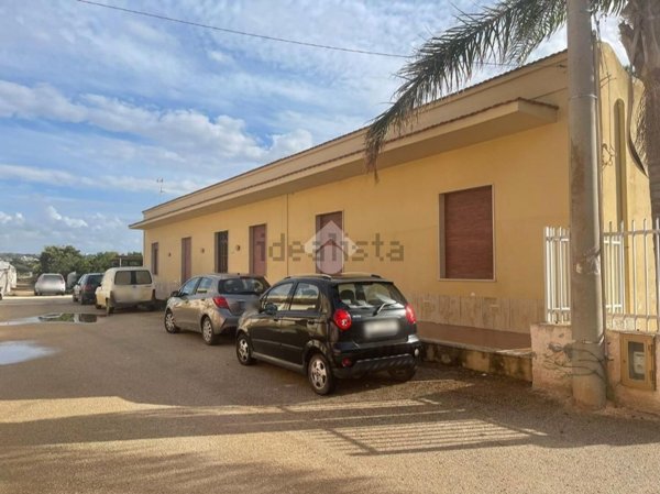 casa indipendente in vendita a Marsala