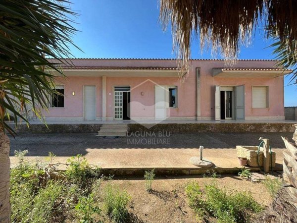 casa indipendente in vendita a Marsala