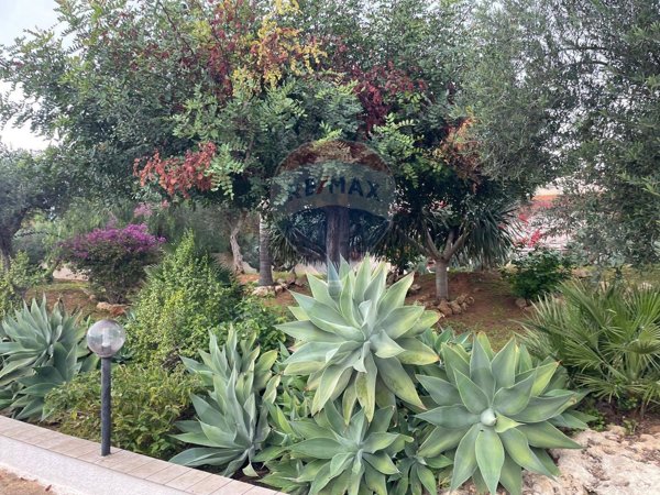 casa indipendente in vendita a Marsala