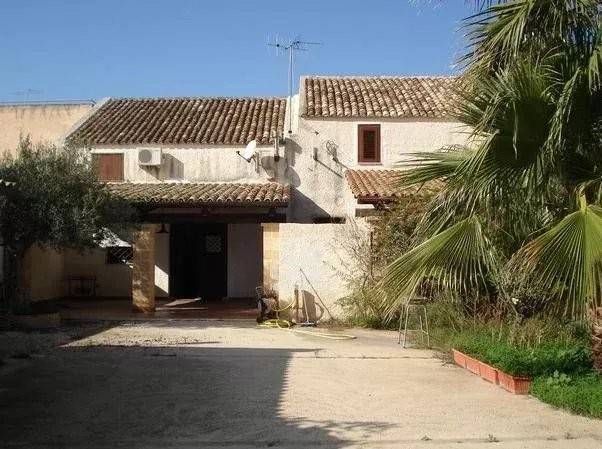 casa indipendente in vendita a Marsala