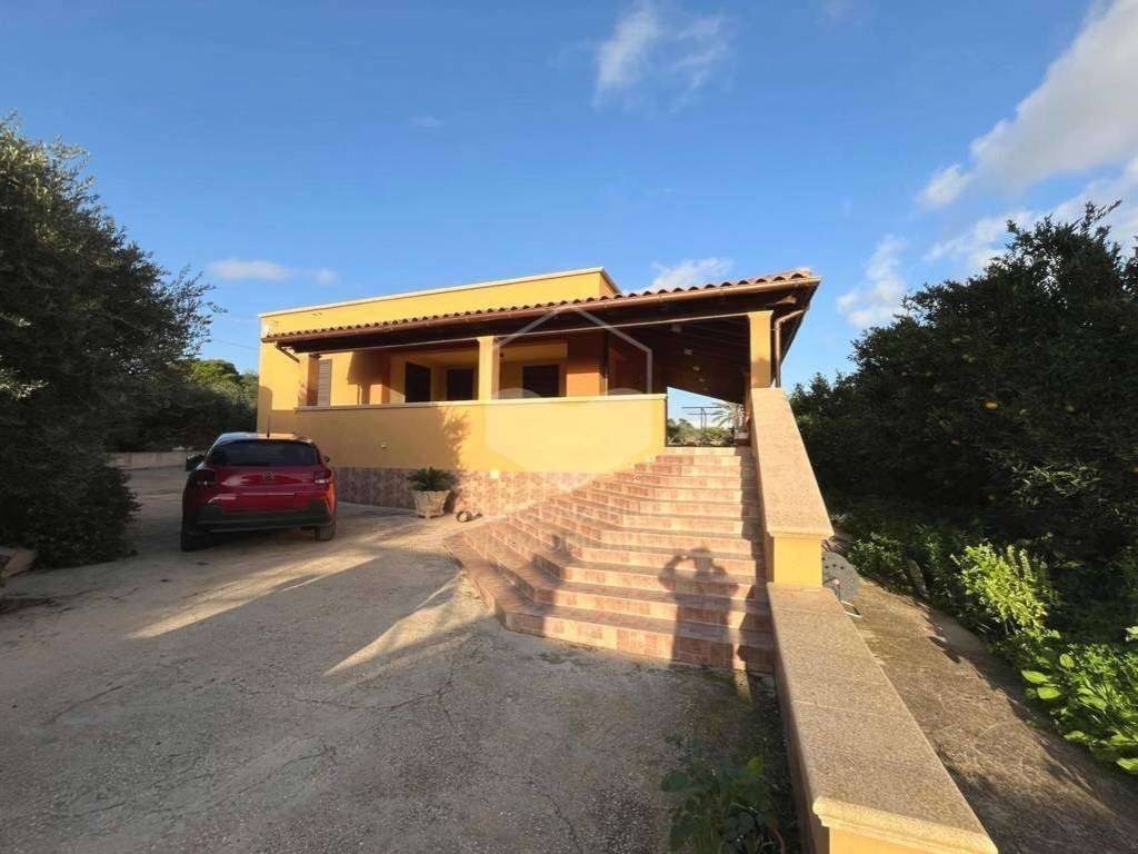 casa indipendente in vendita a Marsala