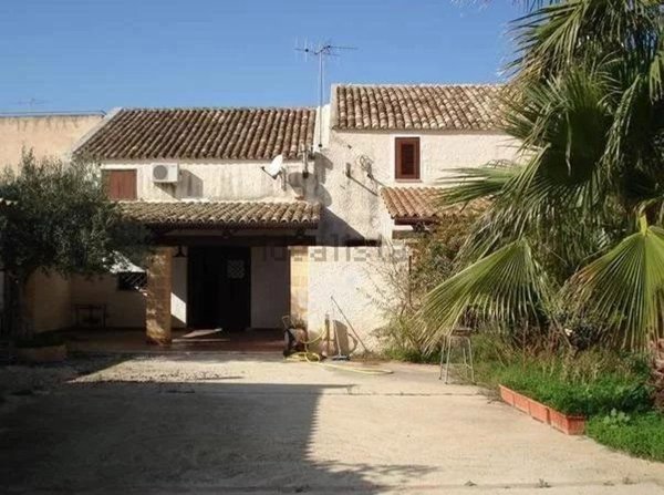 casa indipendente in vendita a Marsala