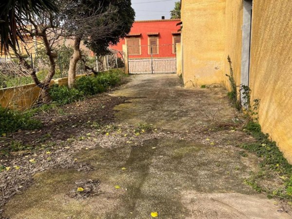 casa indipendente in vendita a Marsala
