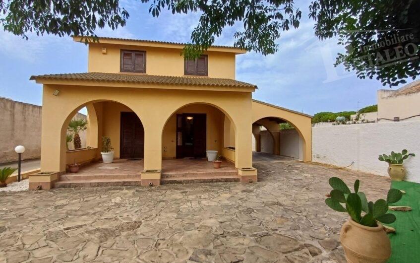 casa indipendente in vendita a Marsala
