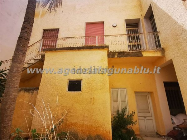 pentavano in vendita a Marsala in zona Centro Storico