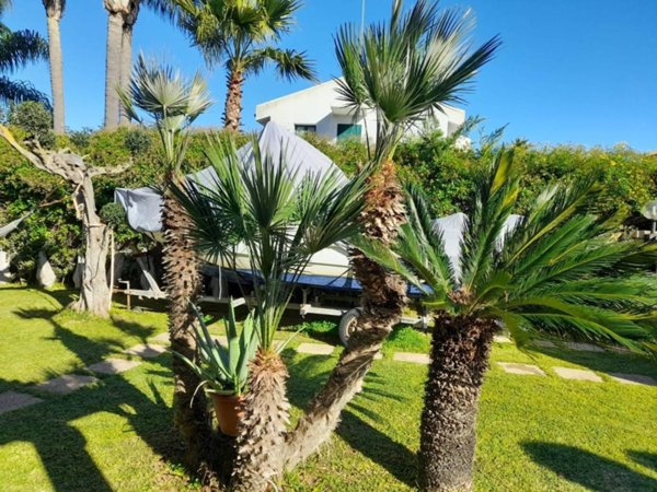 casa indipendente in vendita a Marsala