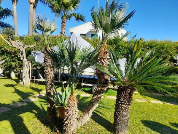 casa indipendente in vendita a Marsala